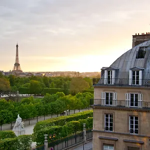 ***** Otel Regina Louvre Fransa